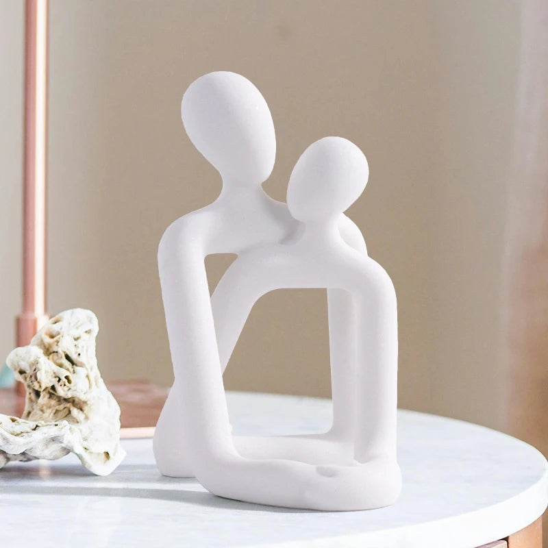 Couple embrace phone holder sculpture, resin craft decorative figurine