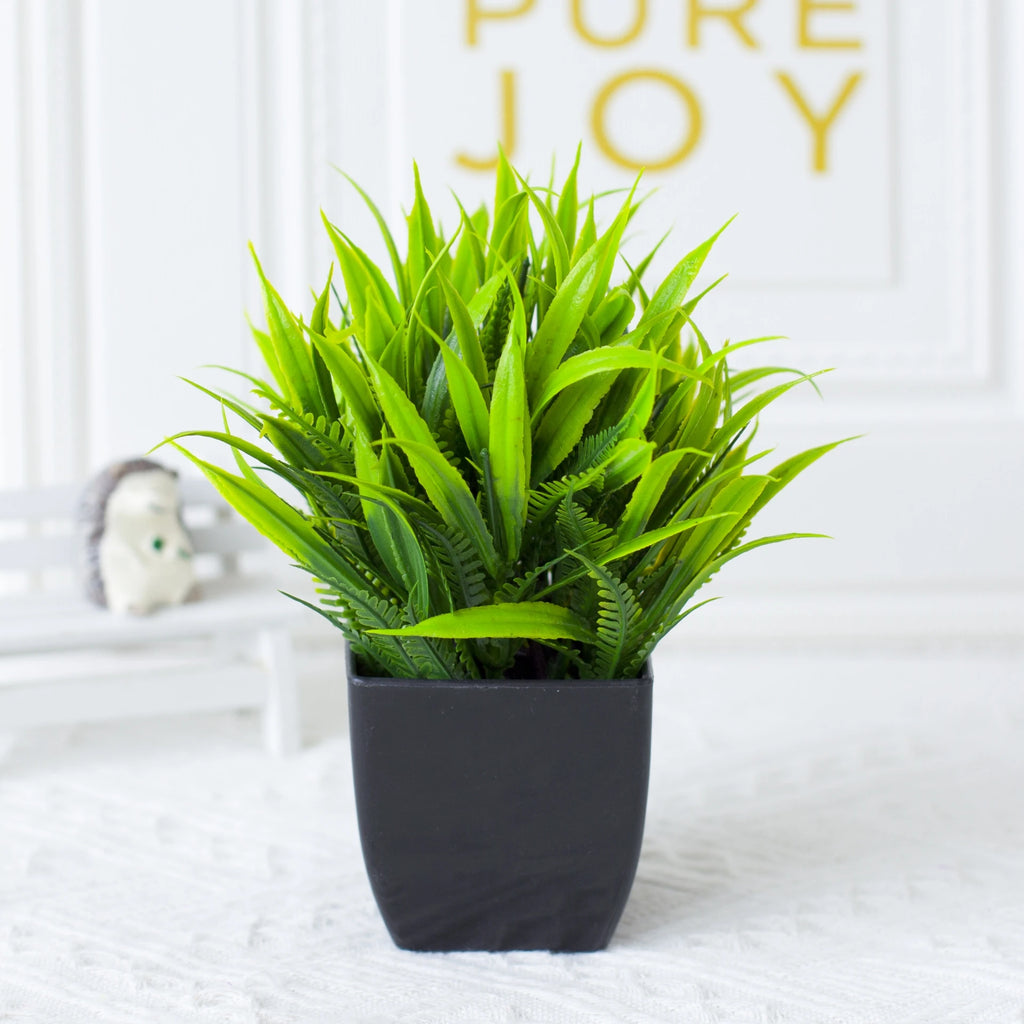1pc Fake Mini Artificial Eucalyptus Potted Plant