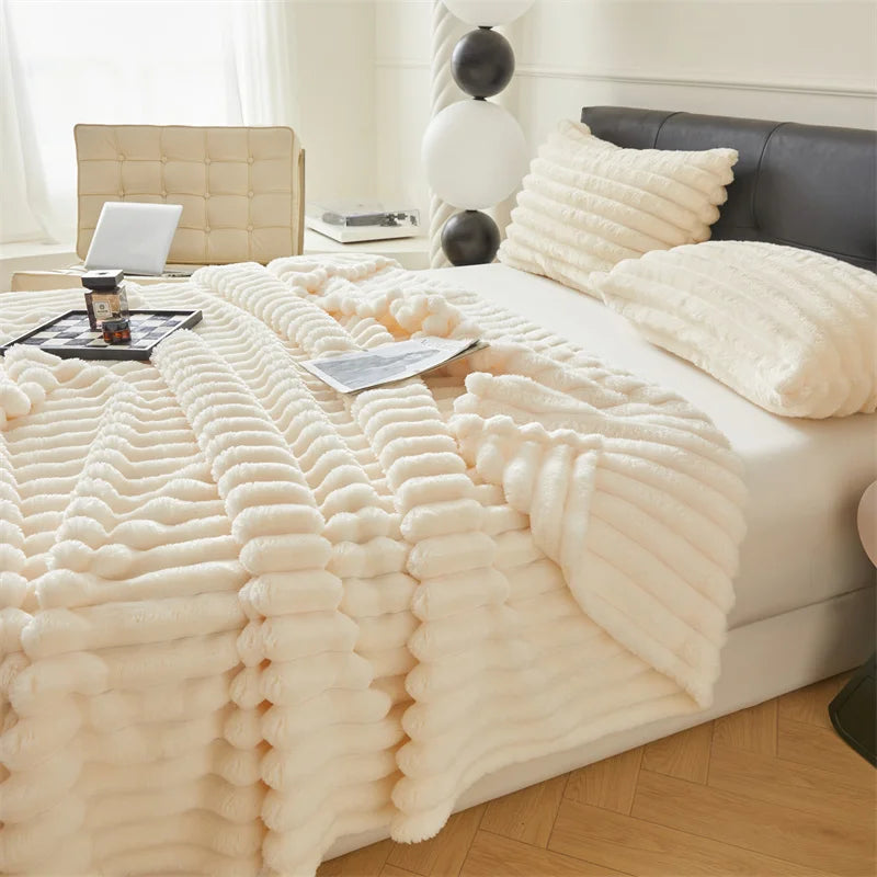 throw Blanket for Bed - 250GSM Soft & Warm Fluffy Blanket
