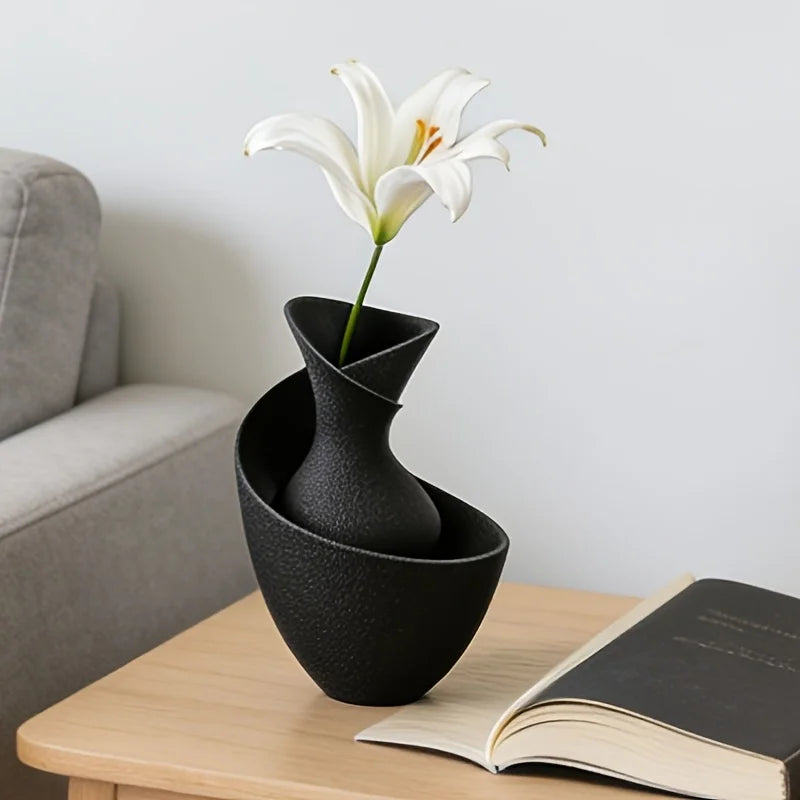 Minimalist Light Luxury Decorative Vase